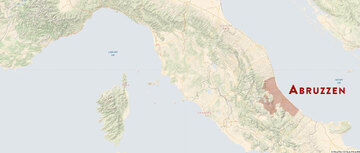 Die Abruzzen sind hohe Berge - der Weinbau in den Tälern profitiert hiervon