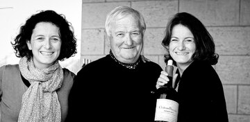 Mit dem Vater eng verbunden zu sein, gelingt bei vielen Familien nicht. Die Ausdruckskraft der Weine von Thieuley stammt zu einem großen Teil von dieser Verbundenheit