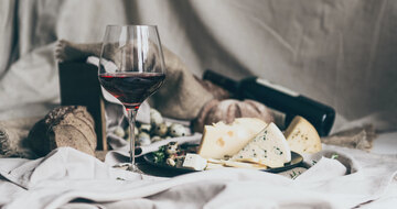 Wein aus dem Faugères ist ein wunderbarer Begleiter von feinem Essen